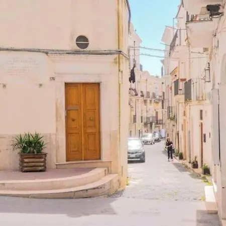 Barbahouse - Monte Sant' Angelo Апартаменты Монте-Сант'Анджело